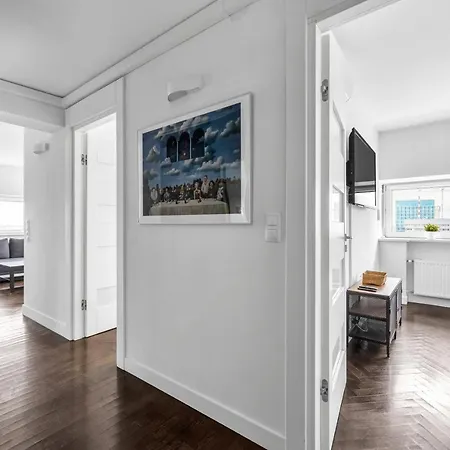 23Rd Floor 3Br Apt With Views Of Варшава Екстер'єр фото